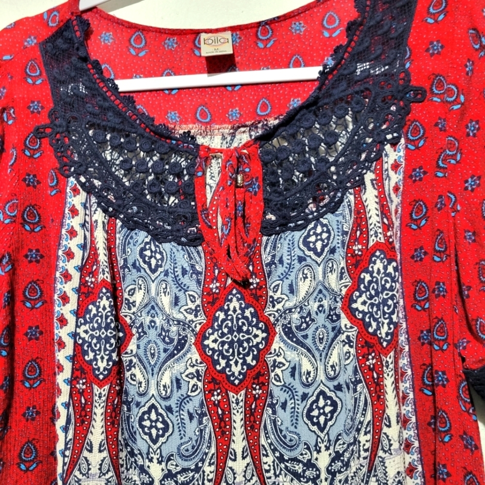 Bila Colorful Top Women's Size Medium - Picture 2 of 4